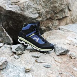 On Running Cloudalpine Waterproof Hiking Boot - Women's 21 On Running Cloudalpine Waterproof Hiking Boot - Women's -On Running COBLIM D6