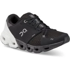 On Running On Cloudflyer 4 Wide Women Running Shoe - Black & White -On Running on cloudflyer 4 women running shoe black white 6 1324030