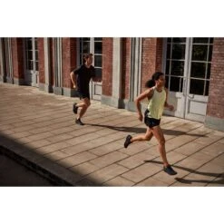 On Running On Cloudstratus Women Running Shoe - Black -On Running on cloudstratus women running shoe black 7 1105438