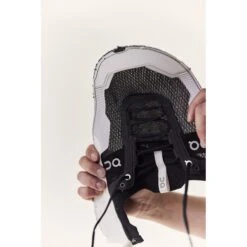 On Running On Cloudultra 2 PO Women Trailrunning Shoe - Black & White -On Running on cloudultra 2 po women trailrunning shoe black white 4 1521861